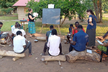 Onze nouveaux étudiants en alphabétisation au Mozambique