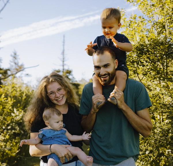 Jadon and Bayley Abriel and family